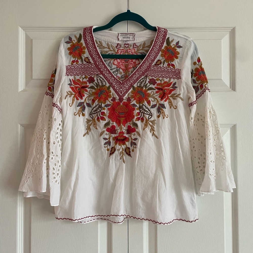 Johnny Was 100% Cotton White Tunic with Red and Orange Floral Embroidery